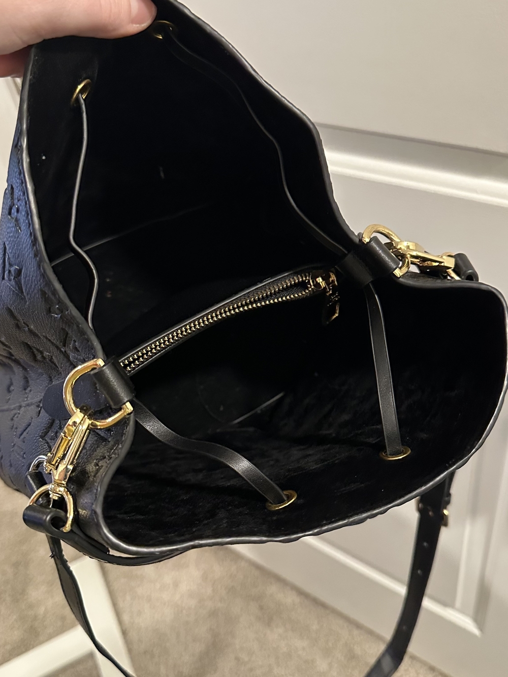 Black Leather Embossed Bucket Bag in Black with Gold Tone - Picture 8 of 10